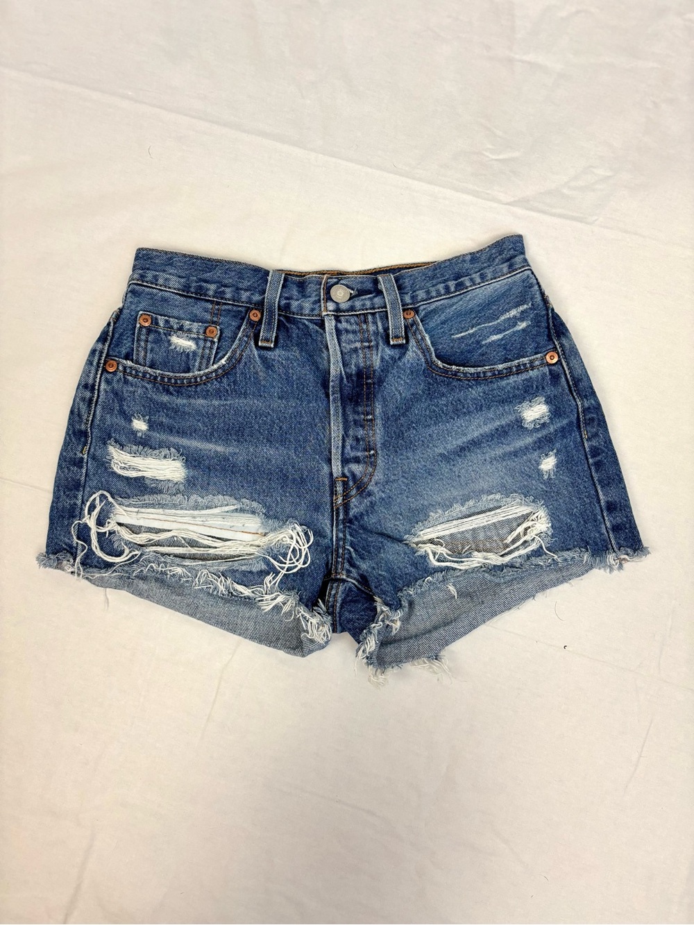 Levi’s High-Rise Distressed Denim Shorts - Blue